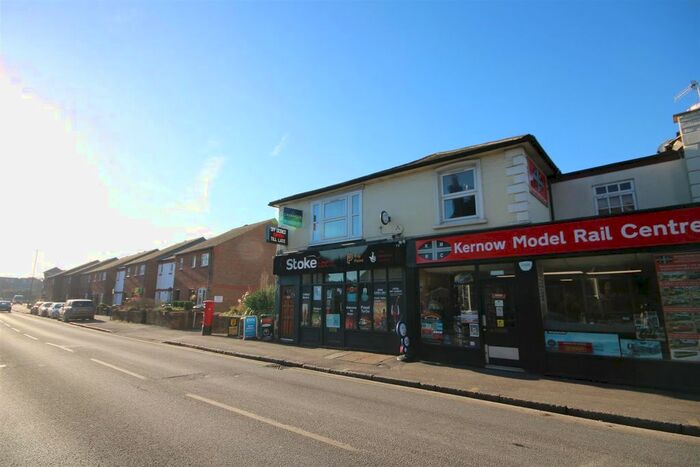 3 Bedroom Flat To Rent In Stoke Road, Guildford, GU1