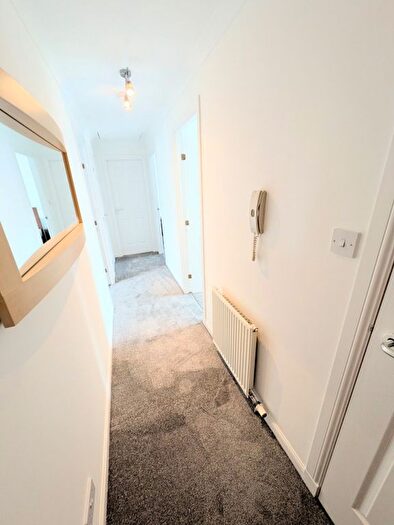 2 Bedroom Flat To Rent In Dee Street, Aberdeen, AB11