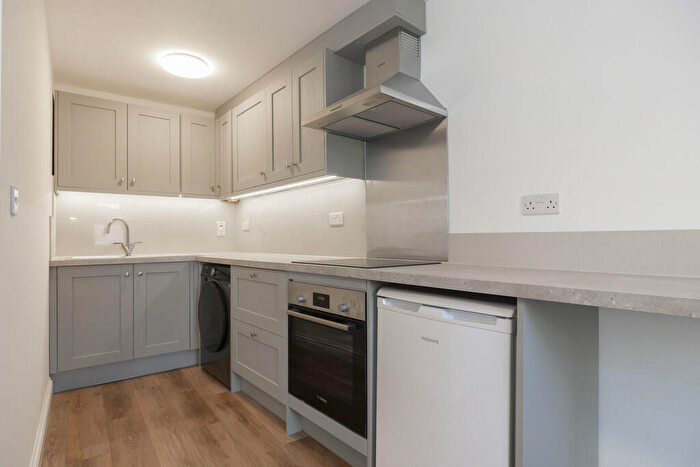 1 Bedroom Flat To Rent In High Street, Cheltenham, GL50