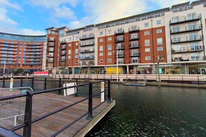 2 Bedroom Flat To Rent In Gunwharf Quays The Canalside, Portsmouth, PO1