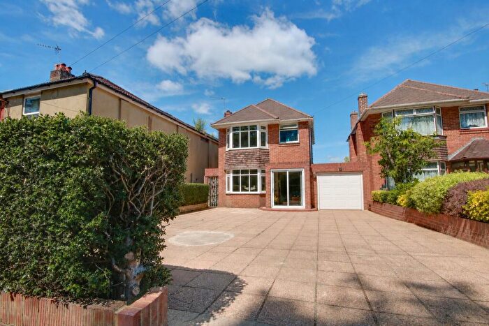 3 Bedroom Detached House For Sale In Guide Price £, - £, ! Extended! No Forward Chain! Beautiful Presentation!, SO19