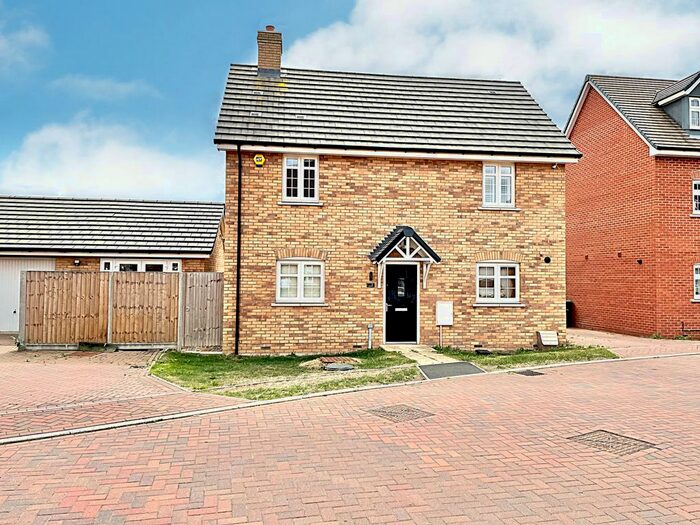 3 Bedroom Detached House To Rent In Palstra, Bedford, MK42
