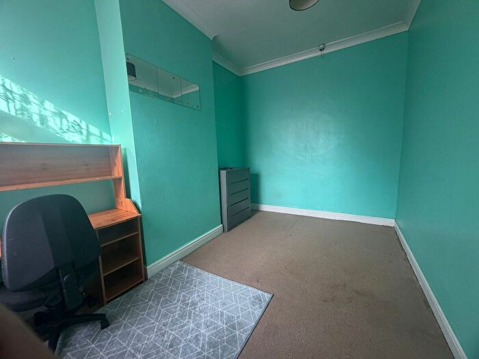 3 Bedroom Terraced House For Sale In Birmingham, B25