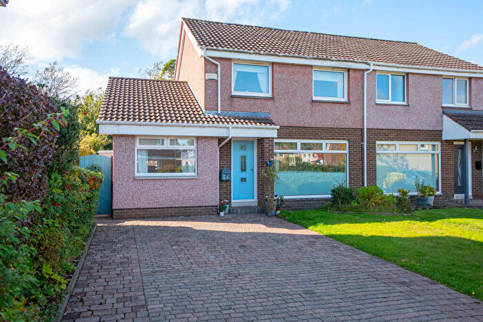 4 Bedroom Semi-Detached House For Sale In Avontoun Park, Linlithgow, EH49