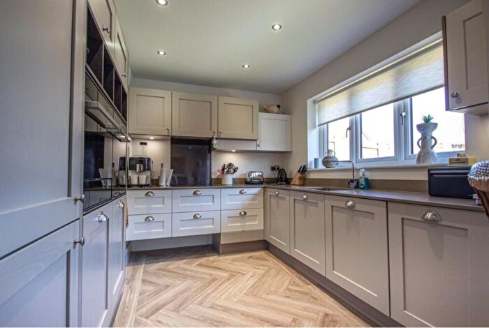 1 Bedroom Flat To Rent In Windmill Place, Southall, London, UB2