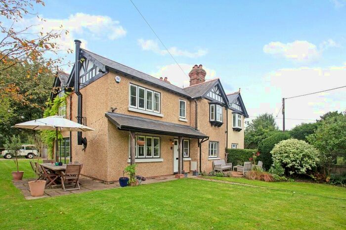 4 Bedroom Semi-Detached House For Sale In East Stratton, Winchester, Hampshire, SO21