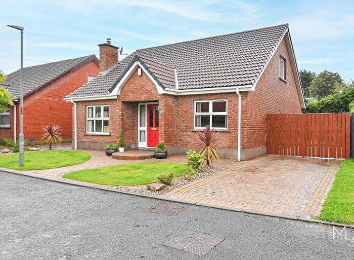 4 Bedroom Detached Chalet Bungalows For Sale In Laurelvale, Crumlin, BT29