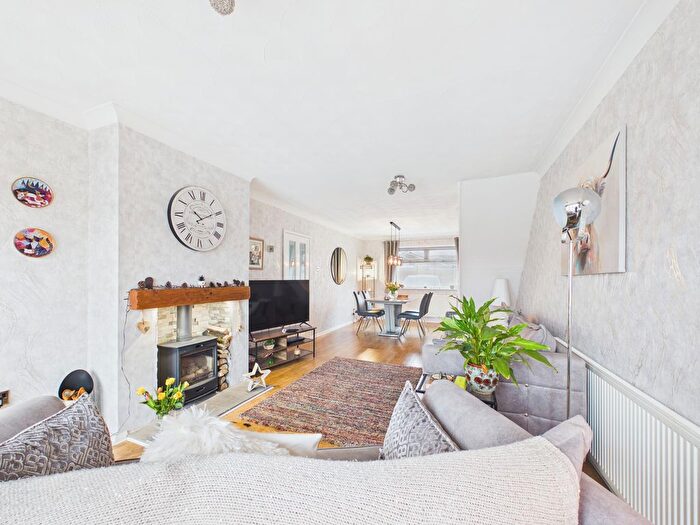 3 Bedroom Semi-Detached House For Sale In Teesdale Road, Haydock, WA11