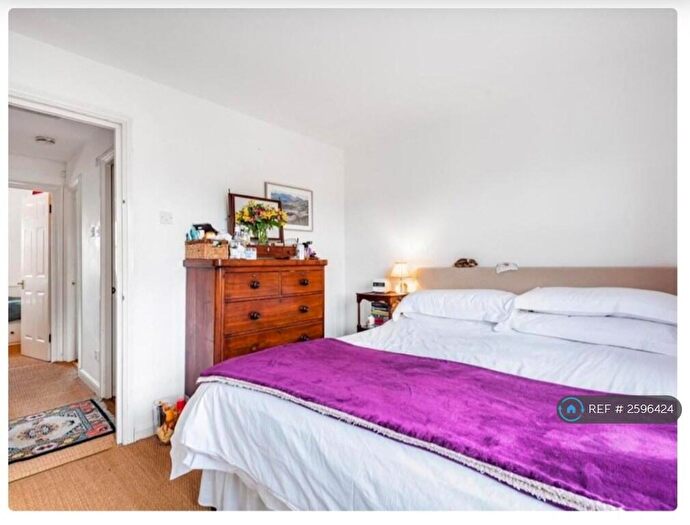 3 Bedroom Terraced House To Rent In Ashmore Close, London, SE15