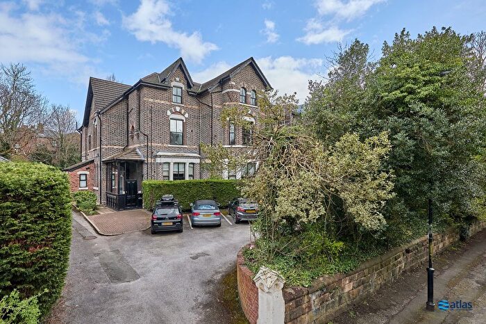 1 Bedroom Flat For Sale In Alexandra Drive, Aigburth, L17