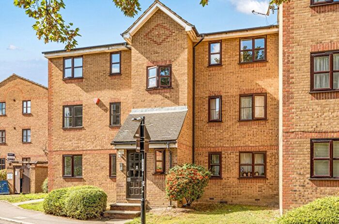 2 Bedroom Flat To Rent In Barkwith House, Cold Blow Lane, New Cross, London, SE14