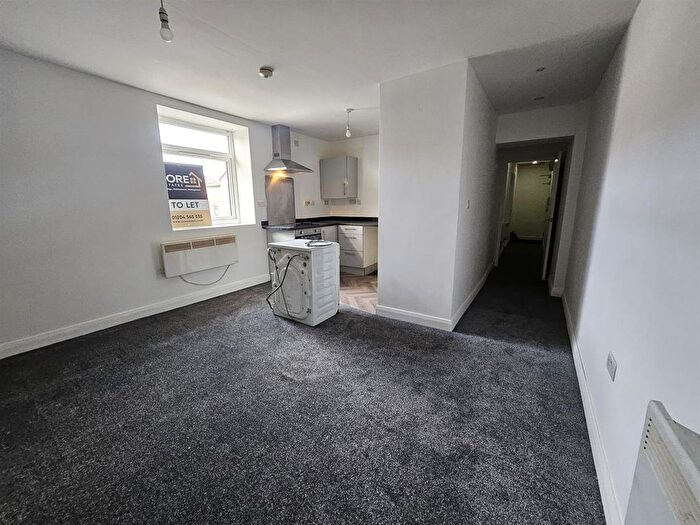 1 Bedroom Flat To Rent In - Halliwell Road, Bolton, BL1