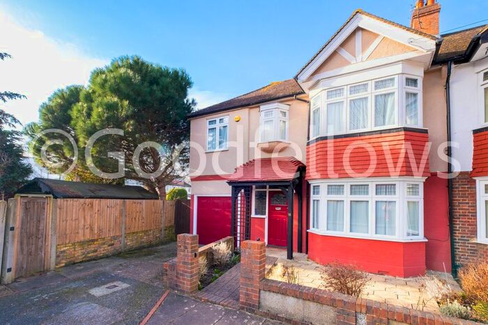4 Bedroom End Of Terrace House To Rent In Lytton Gardens, Wallington, SM6