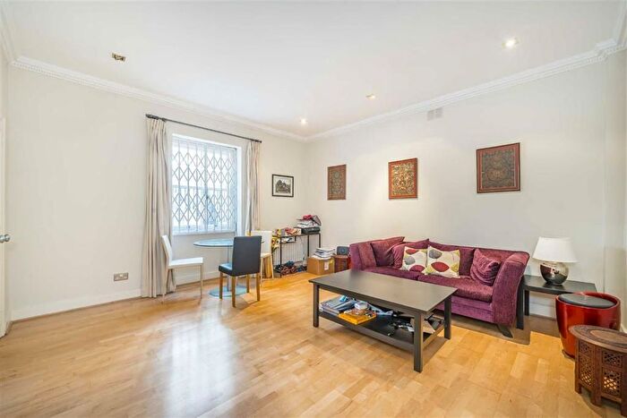 2 Bedroom Flat To Rent In Onslow Gardens, South Kensington, SW7