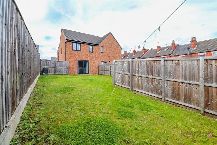 3 Bedroom Semi-Detached House For Sale In Keepers Rise, Hemsworth, Pontefract, WF9