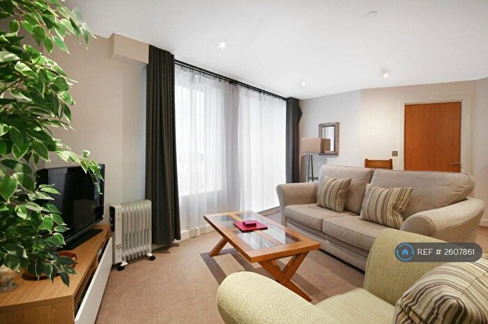 2 Bedroom Flat To Rent In Marsh House, Bristol, BS1