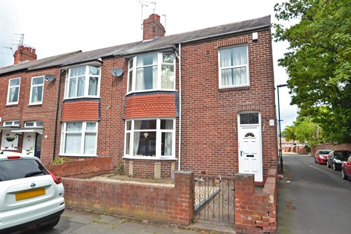 2 Bedroom Flat To Rent In Salisbury Avenue, North Shields, North Tyneside, NE29