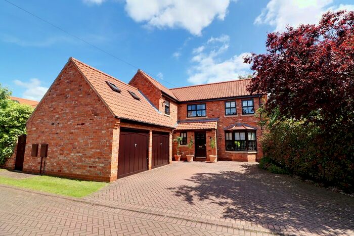 5 Bedroom Detached House For Sale In Willow Grange, Haxey, DN9