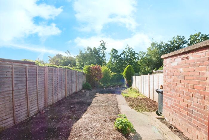 3 Bedroom Terraced House For Sale In Harington Avenue, York, YO10