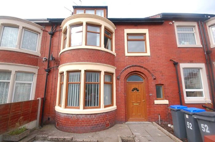 5 Bedroom Terraced House To Rent In Warbreck Drive, FY2