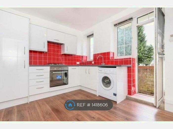 1 Bedroom Flat To Rent In Lushington Road, London, SE6