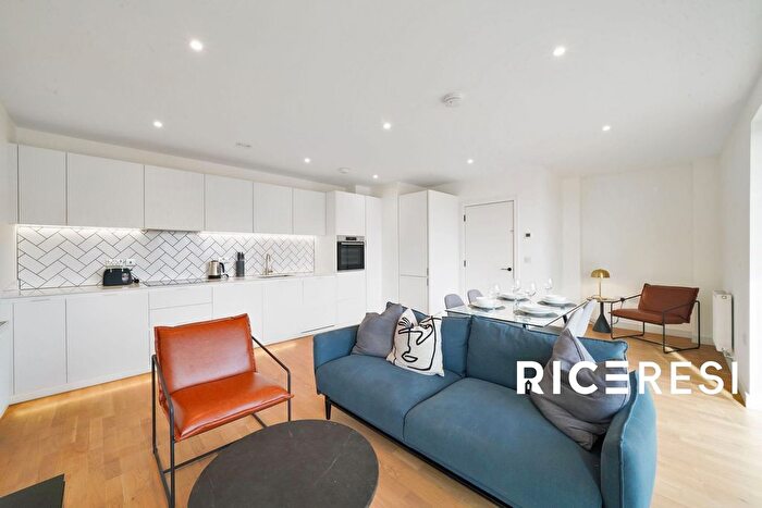 2 Bedroom Flat To Rent In Accolade Avenue, Edwin House, UB1