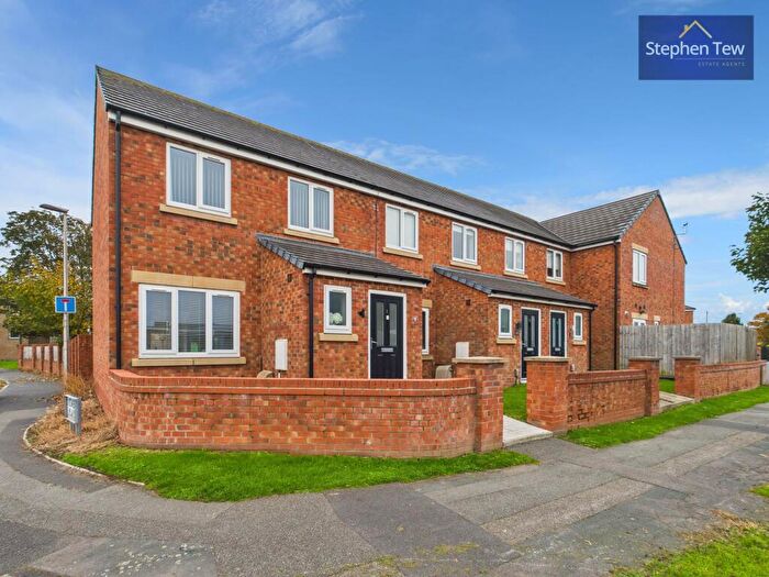 3 Bedroom End Of Terrace House For Sale In Langdale Gardens, Blackpool, FY4