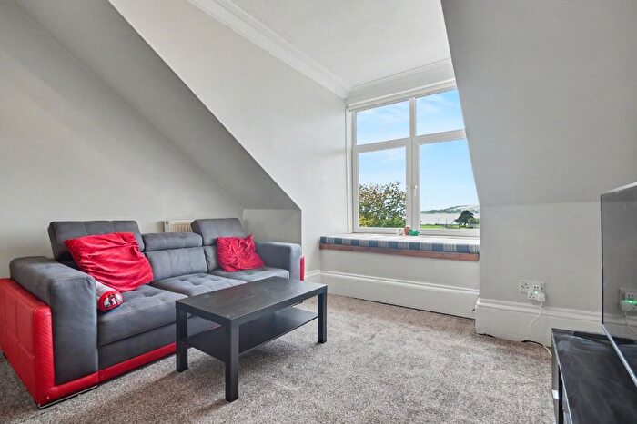 2 Bedroom Flat For Sale In Newark Street, Inverclyde, Greenock, PA16
