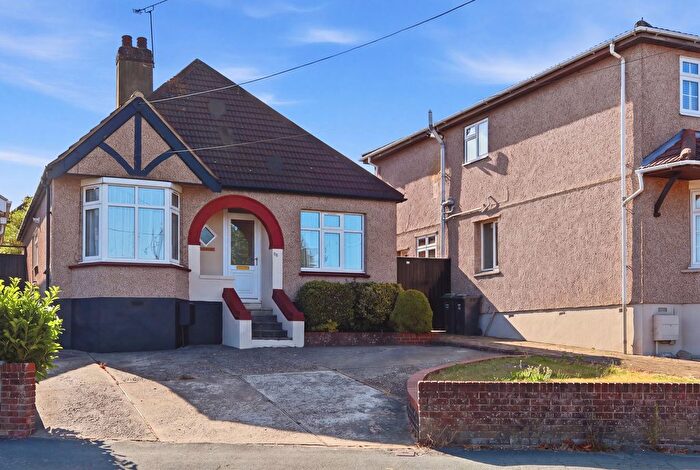 3 Bedroom Detached Bungalow For Sale In Down Hall Road, Rayleigh, SS6