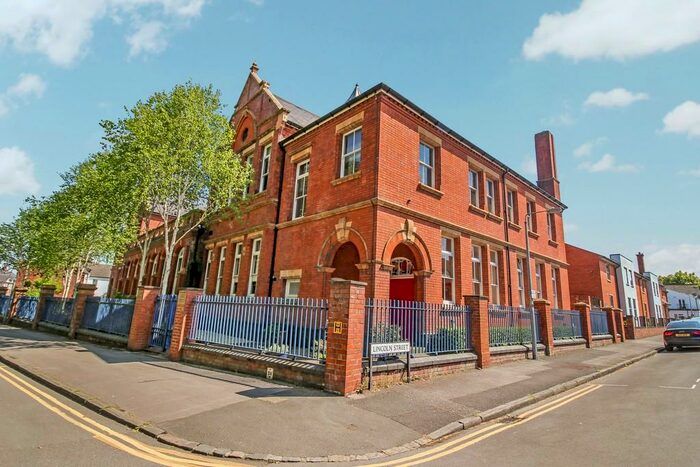 2 Bedroom Apartment To Rent In The Old School, Euclid Street, Swindon, SN1