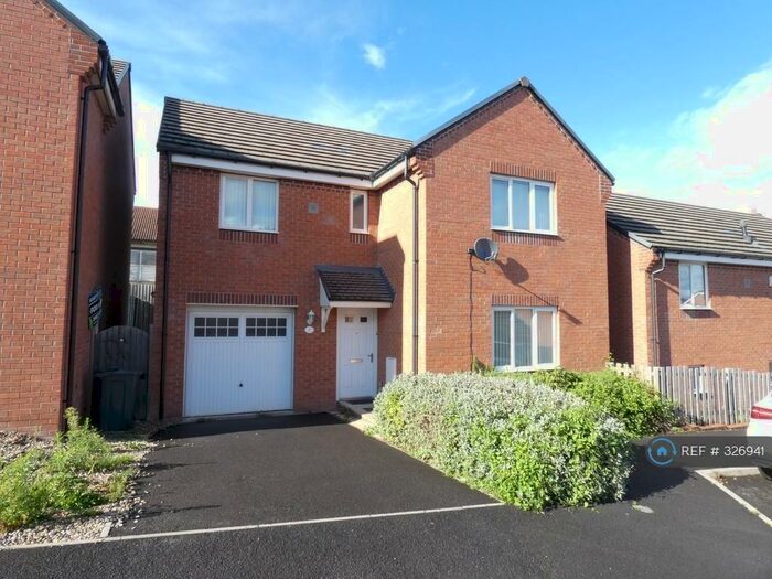 4 Bedroom Detached House To Rent In Marlstone Close, Gloucester, GL4