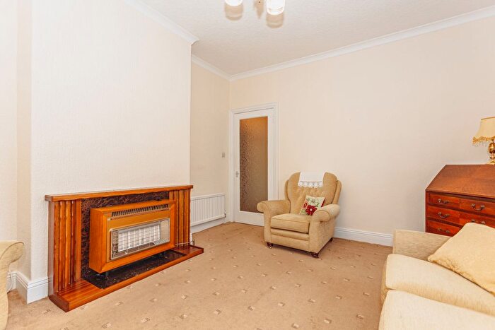 2 Bedroom Semi-Detached Bungalow For Sale In Hardthorn Road, Dumfries, DG2