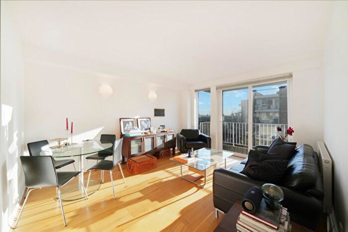 1 Bedroom Flat To Rent In Blair Court, Boundary Road, NW8