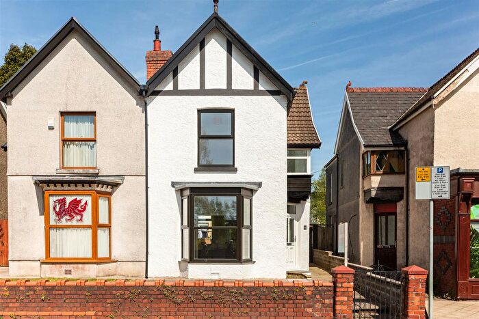 3 Bedroom Semi Detached House For Sale In High Street, Clydach, Swansea, SA6