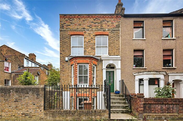 3 Bedroom Terraced House To Rent In Rushmore Road, London, E5