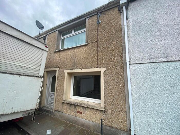 3 Bedroom Terraced House To Rent In Oddfellows Street, Glynneath, Neath, SA11