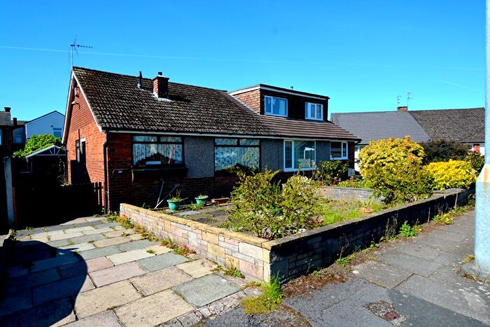 2 Bedroom Semi-Detached Bungalow For Sale In Newport Road, Denton, Manchester, M34
