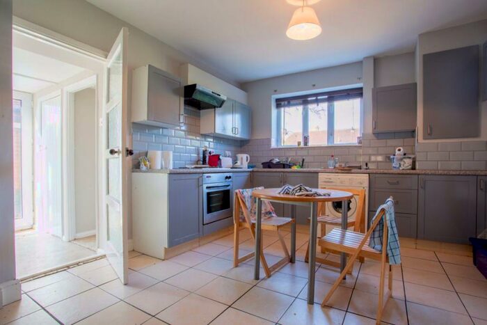 3 Bedroom Property To Rent In Alan Moss Road, Loughborough, LE11