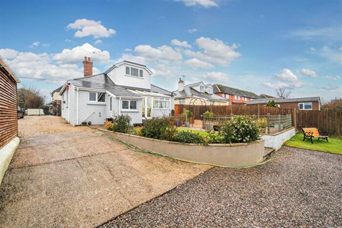 3 Bedroom Bungalow For Sale In South Molton, EX36