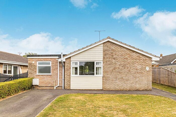 2 Bedroom Detached Bungalow For Sale In Castle Road, Hadleigh, IP7