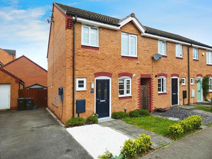 3 Bedroom End Of Terrace House To Rent In Swallow Crescent, Ravenshead, NG15