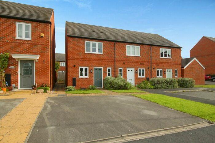 2 Bedroom End Of Terrace House To Rent In Rangers Close, Saighton, Cheshire, CH3