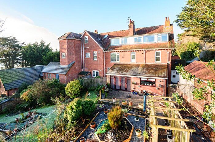 2 Bedroom Flat For Sale In Douglas Avenue, Exmouth, EX8