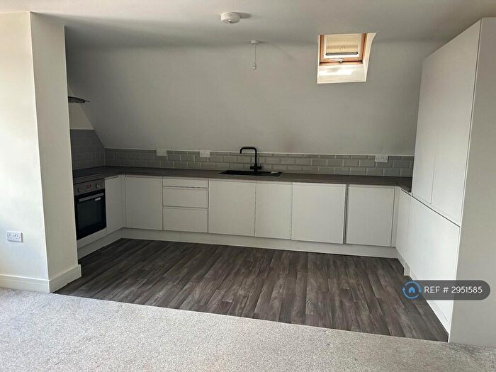 2 Bedroom Flat To Rent In Moorgate St, Rotherham, S60