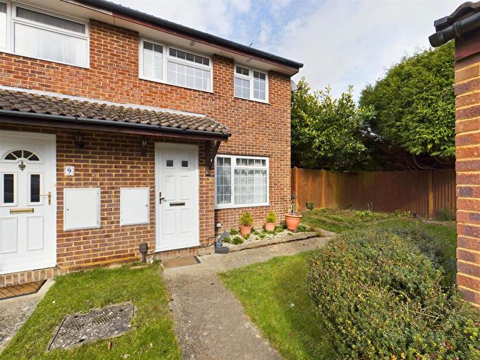 3 Bedroom Semi-Detached House To Rent In The Garrones, Pound Hill, RH10