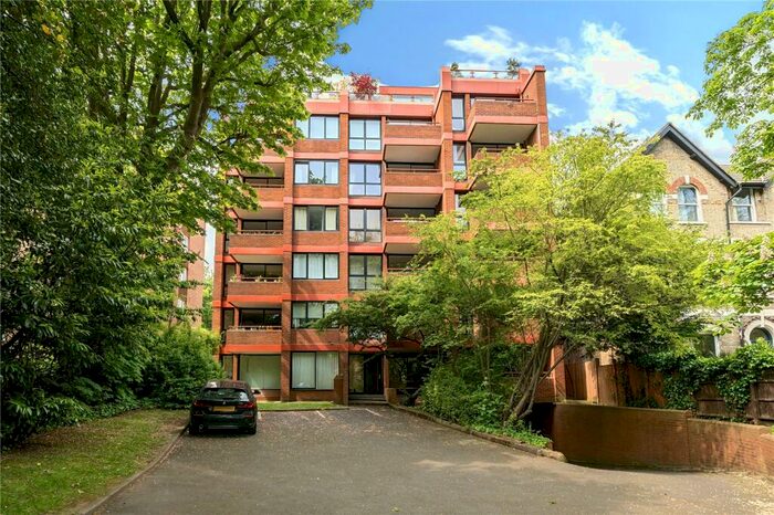 2 Bedroom Flat To Rent In Hornsey Lane, Crouch End, London, N6