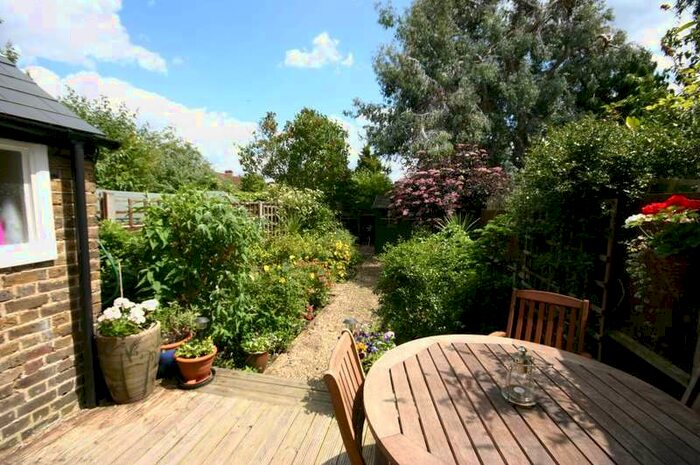3 Bedroom Terraced House To Rent In Manor Grove, Richmond, Surrey, TW9