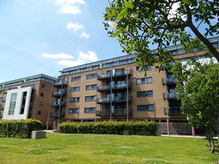 2 Bedroom Flat To Rent In Ferry Court, Cardiff, CF11