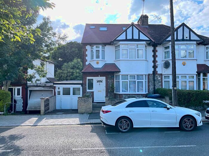 4 Bedroom Semi-Detached House To Rent In Naylor Road, London, N20