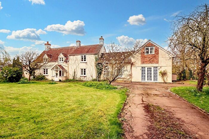 5 Bedroom Farm House For Sale In Patch Elm Lane, Rangeworthy, BS37